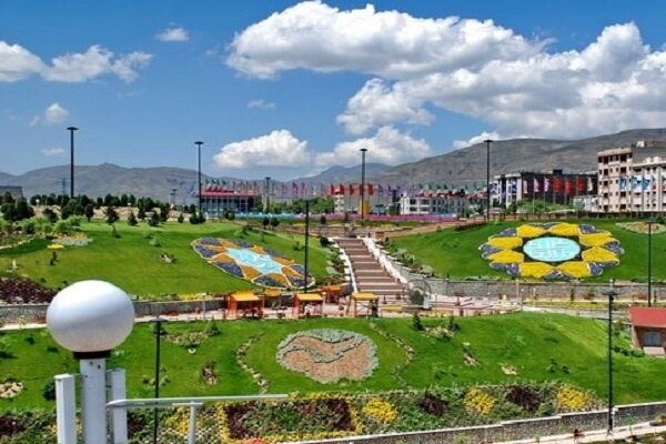 نگهداری فضای سبز